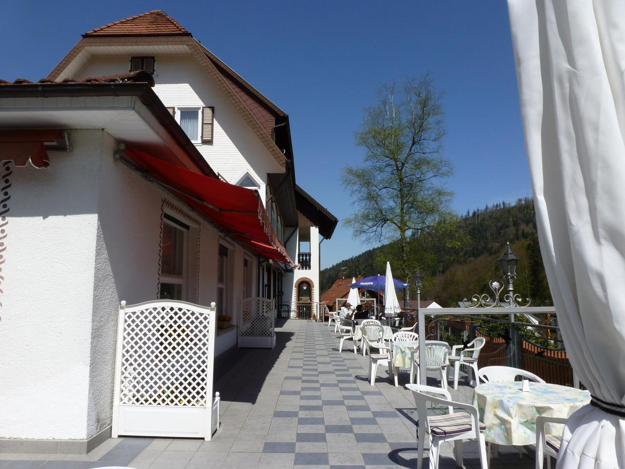 Waldschloesschen Hotel Bad Herrenalb Buitenkant foto