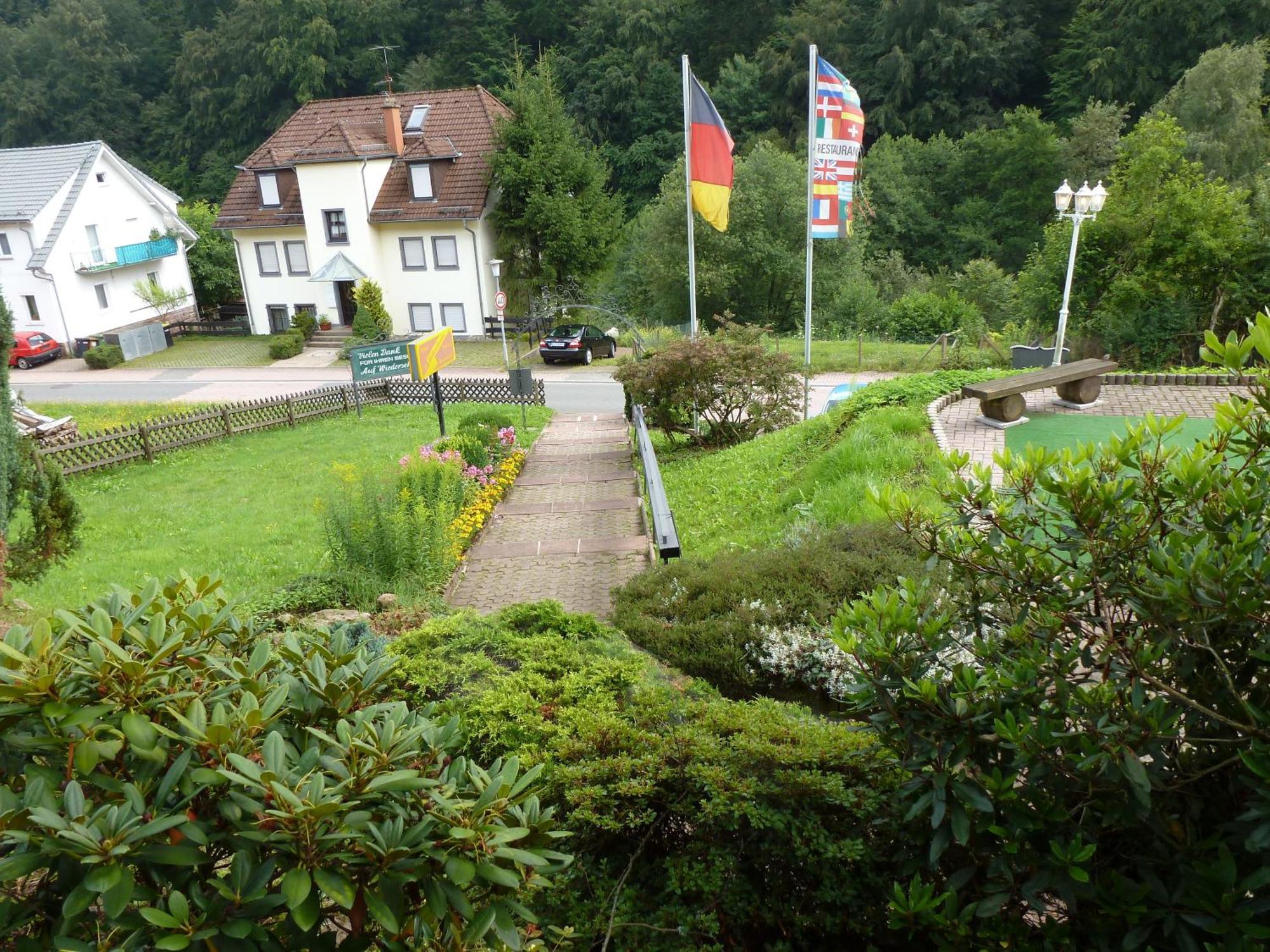 Waldschloesschen Hotel Bad Herrenalb Buitenkant foto